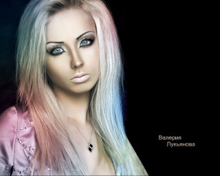 Blonde woman blue eyes pink 3 - andrey yefimovich martynov free wallpaper