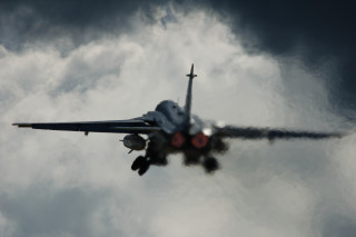 Fighter jet clouds engine martynov - a jet engine free wallpaper