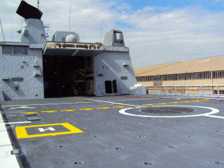 Large ship open ramp cloudy - a large ship free wallpaper