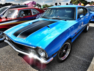 Blue muscle car parking lot 2 - other car free wallpaper