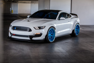 White mustang blue rims garage - a white mustang free wallpaper