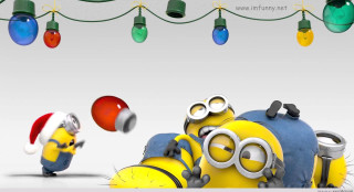 Cartoon character christmas light minion - animation free wallpaper for desktop