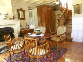 Dining room table chairs vase - a fireplace free wallpaper