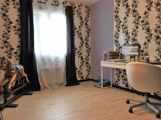 Room desk interior furniture workspace - a desk free wallpaper