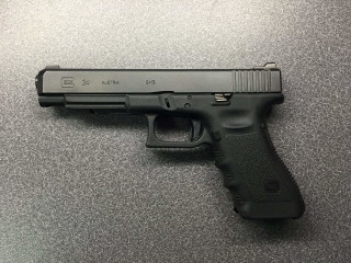 Gun black handle black grip - 30mm free wallpaper