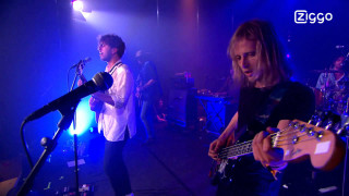 Man playing guitar singing microphone 11 - stage free wallpaper