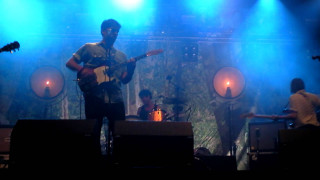 Man playing guitar stage blue - dan smith free wallpaper