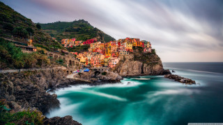 Scenic beach cliff water town - a cliff and a body of water free wallpaper for desktop