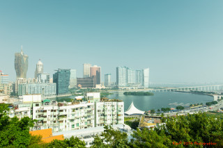 City bridge river buildings foreground - cui bai free wallpaper