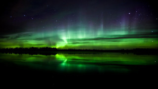 Green purple aurora borealis lake 4 - aurora free wallpaper