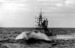 Large ship ocean smoke coming - 1 9 7 0 s free wallpaper