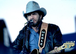 Cowboy hat guitar microphone man - bill lewis free wallpaper