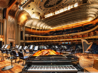 Piano stools room stage chandelier - cinematic composition free wallpaper