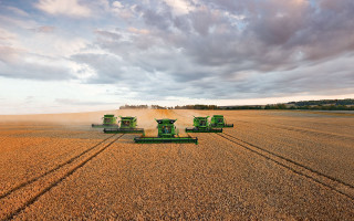 Large field farm equipment cloudy - a large field free wallpaper for desktop