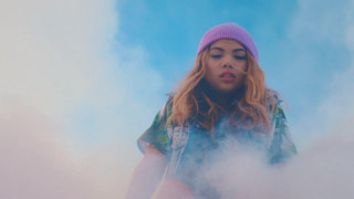 Woman pink hat smoke eyes - a pink hat free wallpaper