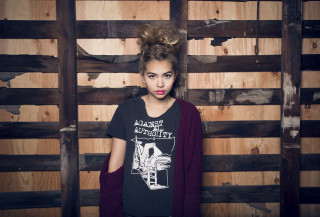 Woman messy hair wooden wall - grunge aesthetic free wallpaper