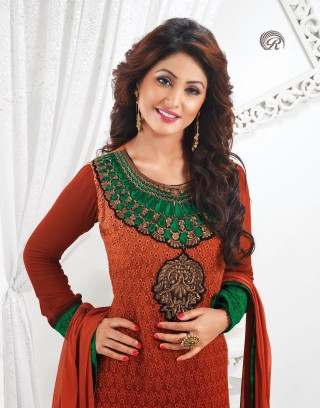 Woman red green dress posing - green free wallpaper for mobile