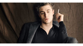 Man chair smoking cigarette hand - attractive free wallpaper for desktop