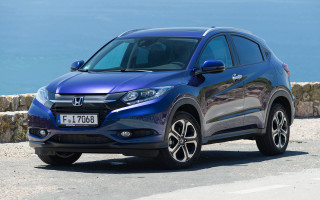 Blue honda crv road water - a stone wall free wallpaper