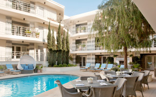 Hotel pool patio chairs tables - kinkade free wallpaper