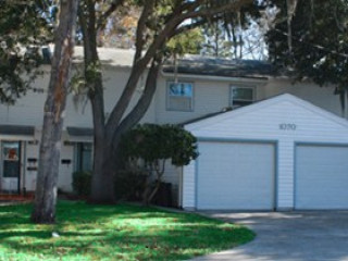 House garage tree driveway front - front view free wallpaper