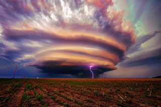 Cloud lightning field crops distant - a large cloud free wallpaper