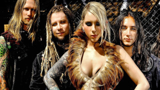 Tattoos piercings group photo fence - chain free wallpaper