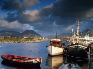 Boats cloudy day mountains water - the water near each other free wallpaper