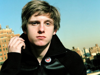 Man black jacket cityscape building - de stijl free wallpaper for desktop