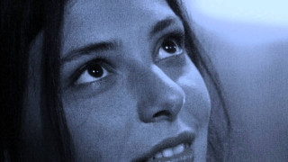 Woman toothbrush mouth looking distance - a blurry background free wallpaper