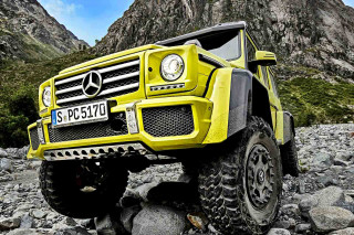 Yellow mercedes benz maximalism digital - epic proportion free wallpaper
