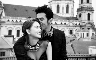 Man woman posing picture building - a clock tower in the background free wallpaper