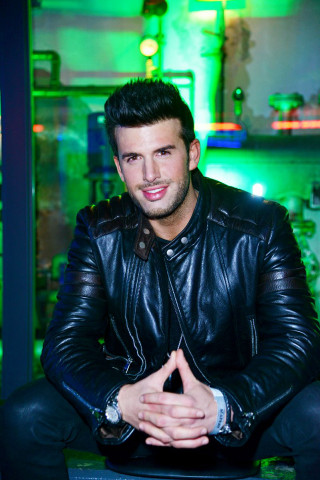 Man stool green lights black - a character portrait free wallpaper