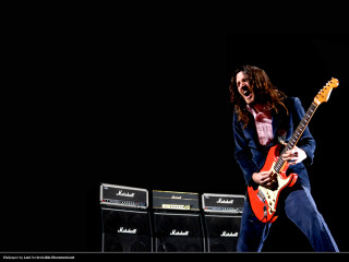 Man long hair guitar stage 4 - stage free wallpaper