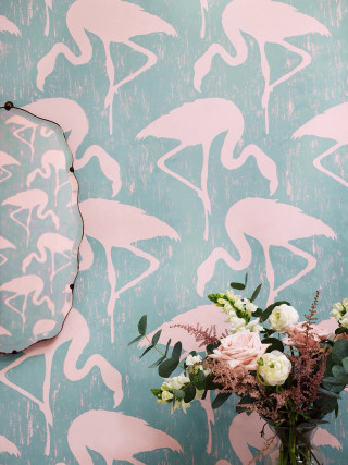 Vase flowers flamingo wallpaper mirror - a mirror free wallpaper for mobile