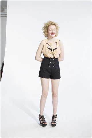 Blonde woman black shorts black - contemporary free wallpaper for mobile