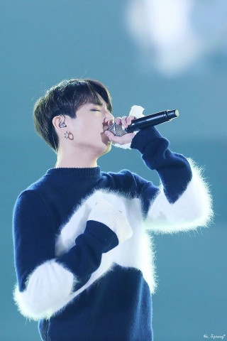 Male blue sweater white black - sweater free wallpaper