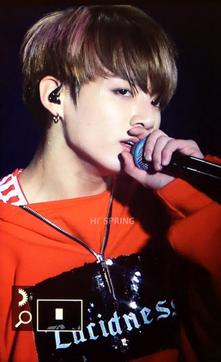 Young man microphone red shirt - his chest free wallpaper for mobile