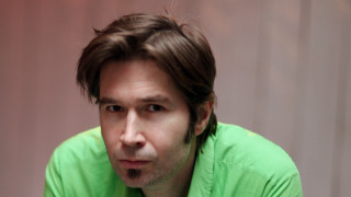 Man green shirt serious look - mitchell mohrhauser free wallpaper