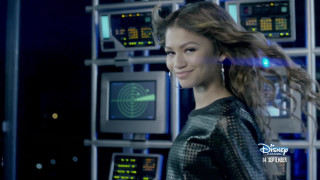 Woman long hair monitors television - ada gladys killins free wallpaper