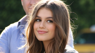 Woman long hair blue shirt 20 - perfect face free wallpaper