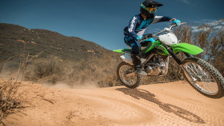 Dirt bike desert road mountain - dee whitcomb free wallpaper