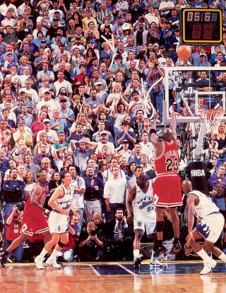 Basketball game men court crowd - a renaissance painting free wallpaper for mobile