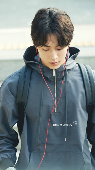 Young man backpack headphones phone - handsome free wallpaper for mobile