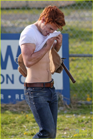 Man baseball bat shirt field - a shirt free wallpaper for mobile