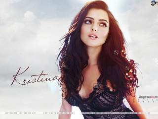 Woman black dress sky background - a black dress free wallpaper