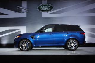 Blue range rover showroom london - display free wallpaper