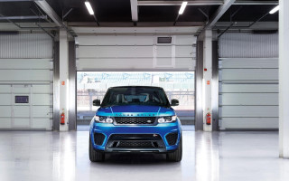 Blue range rover garage open - a door open free wallpaper
