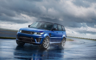 Blue range rover wet road - wet free wallpaper