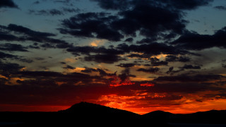 Sunset mountain clouds plane flying - a sunset free wallpaper for desktop